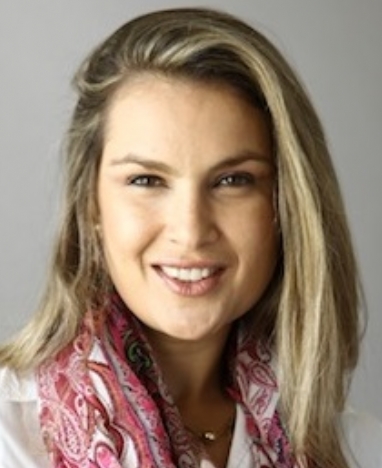 Attorney and Notary Efrat Dror